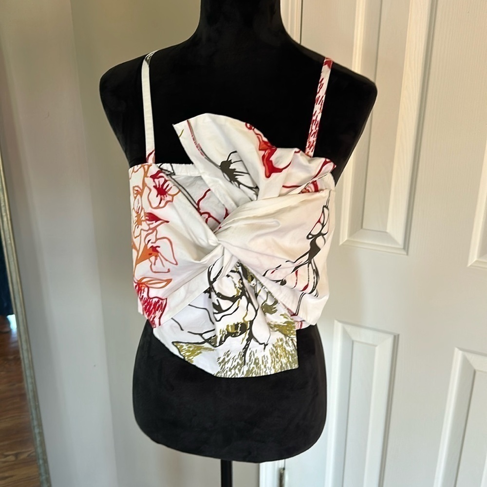 Adorable crop top NWT from Amazon The Drop collection.